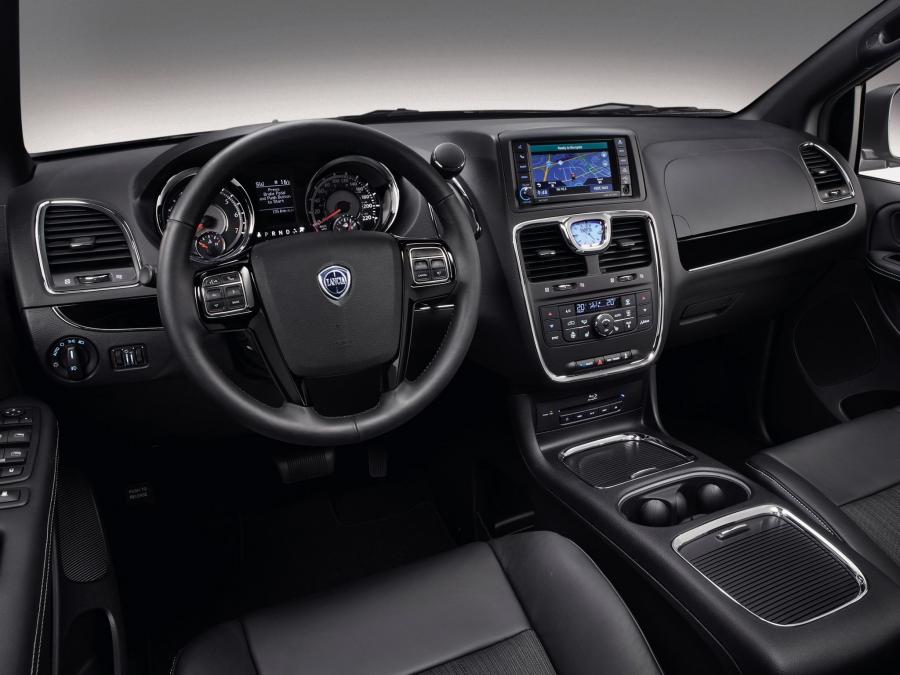  Lancia Voyager S 2013 года  (фото 3 из 4)